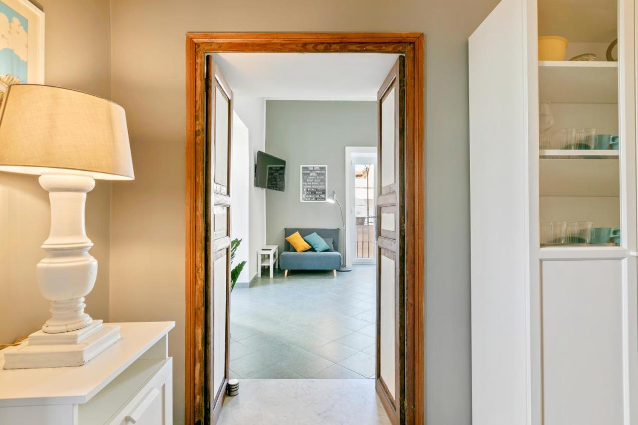Stylish Flat Maqueda Apartment Palermo Bagian luar foto