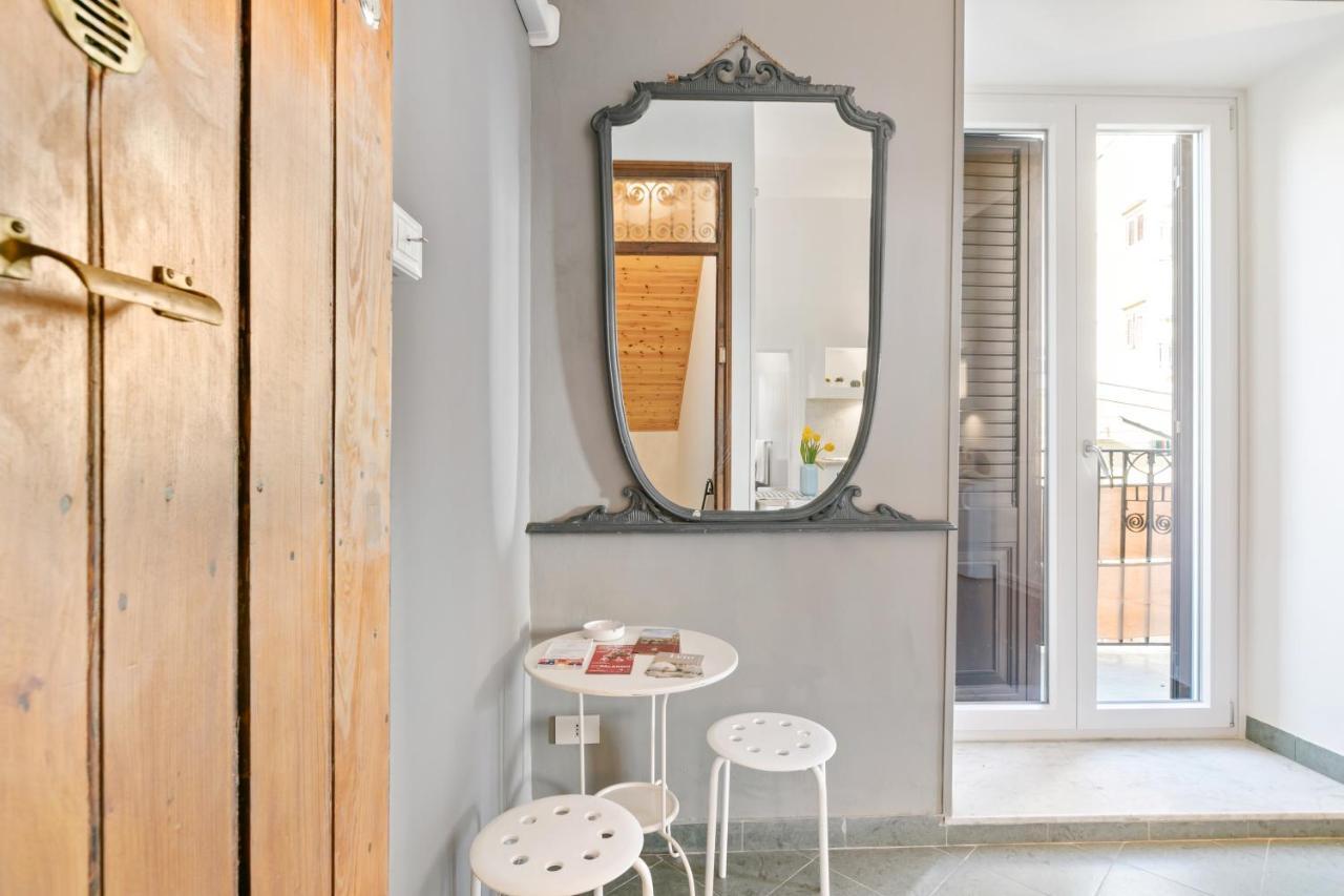 Stylish Flat Maqueda Apartment Palermo Bagian luar foto